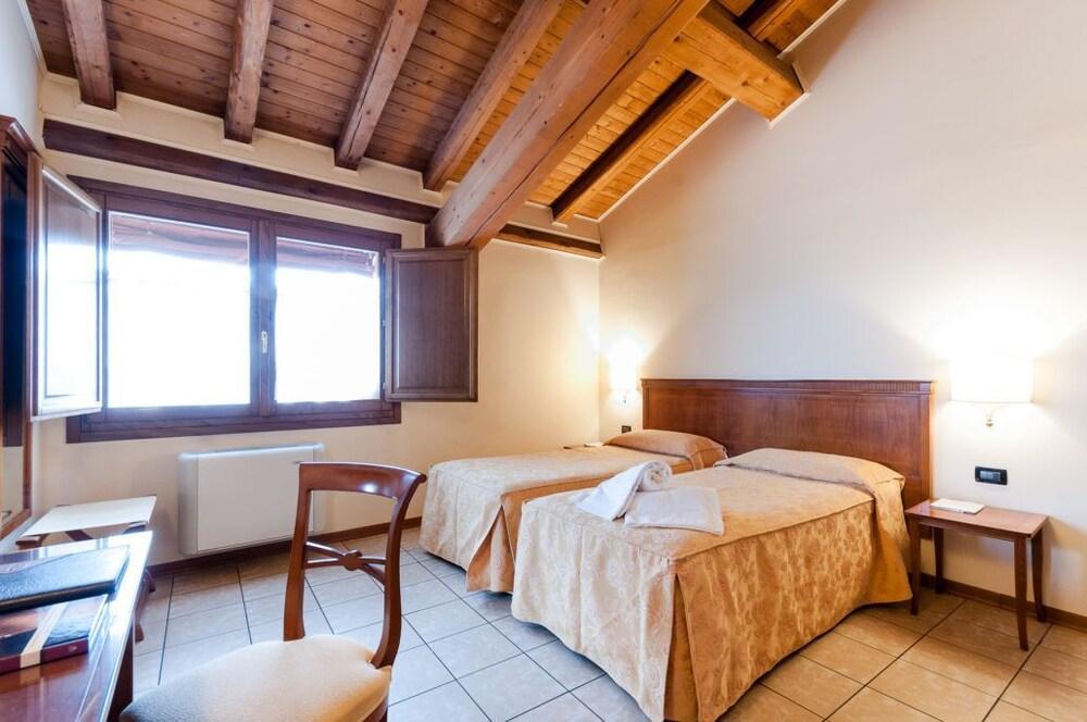 Hotel Fondo Catena 3*